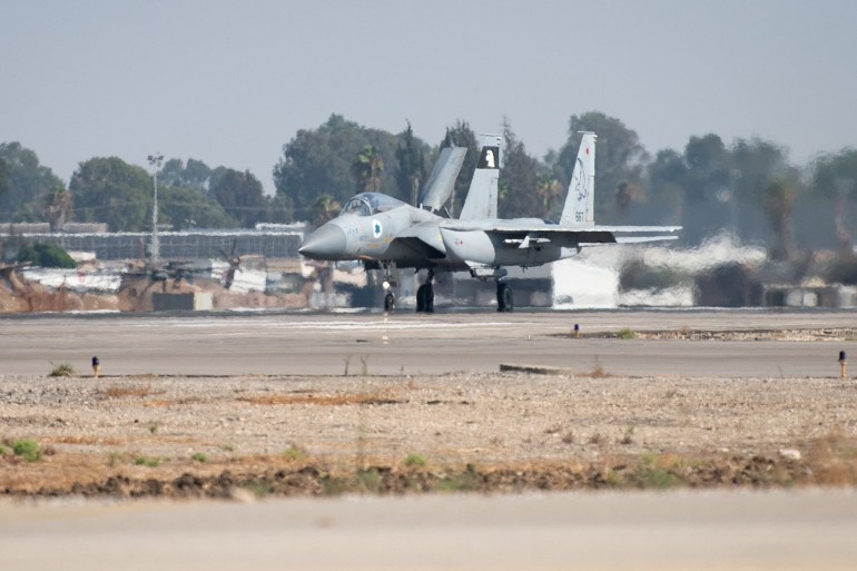 An F-15 fighter is seen at an IAF airbase ahead of an Israeli strike in Yemen, July 20, 2024. (Israel Defense Forces) حساب وزارة الدفاع الإسرائيلية على إكس الرابط: Conversation צבא ההגנה לישראל @idfonline תיעוד מרגעי ההיערכות ותמונות של מטוסי בז F15 בדרכם לתקיפה בתימן 8:21 PM · Jul 20, 2024 · 34.7K Views