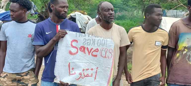 لاجئون سودانيون يطلبون المساعدة لمغادرة إثيوبيا.