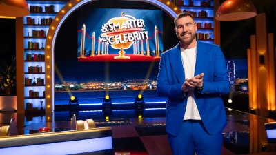 ميزة كيفية مشاهدة برنامج Travis Kelce Game Show هل أنت أذكى من المشاهير