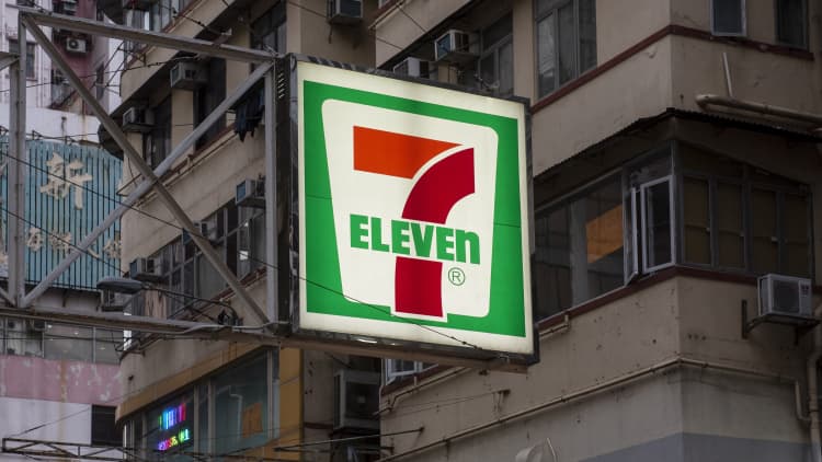 كيف أصبح 7-Eleven أكبر متجر بقالة في العالم