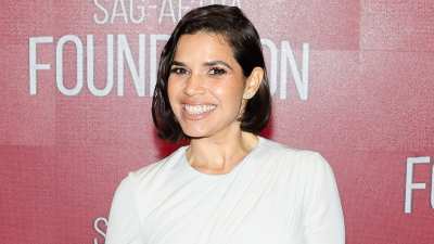 America Ferrera FaceTimed Sisterhood of Travelling Pants Costs بعد أوسكار نوم