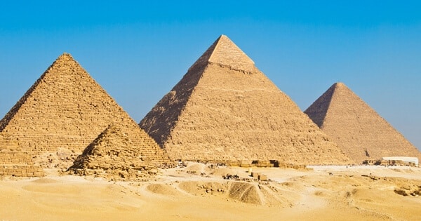 الاهرامات 