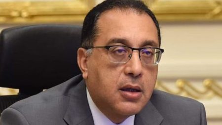 مدبولي: الحكومة تبني مستشفيات جديدة للتعامل مع الزيادة السكانية