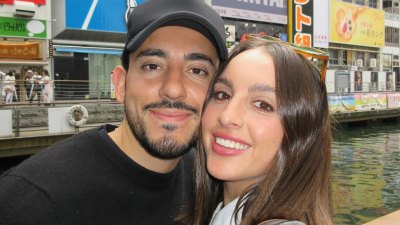 كايل ريتشاردز ، ابنة موريسيو أومانسكي ، يبدو أنها مخطوبة