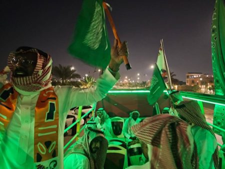 شاهد.. سعادة غامرة للمواطنين والمقيمين باستضافة كأس العالم 2034