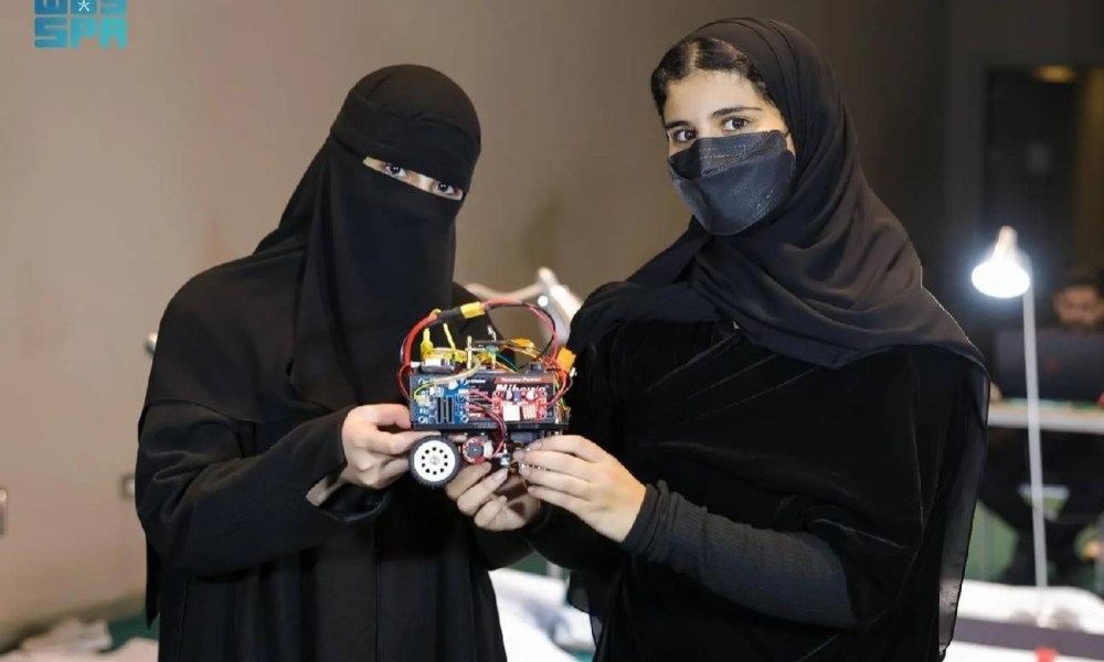 «الجوهرة وأسيل» في المركز الأول عربياً والتاسع عالمياً في الأولمبياد العالمي للروبوت WRO 2024