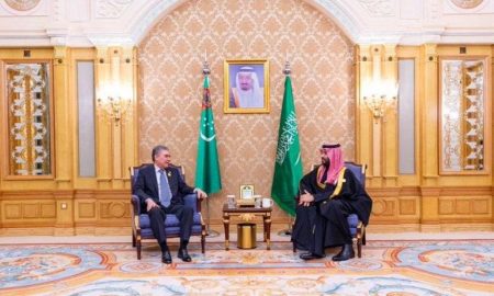 ولي العهد يلتقي مجموعة من القادة ورؤساء المؤسسات الدولية