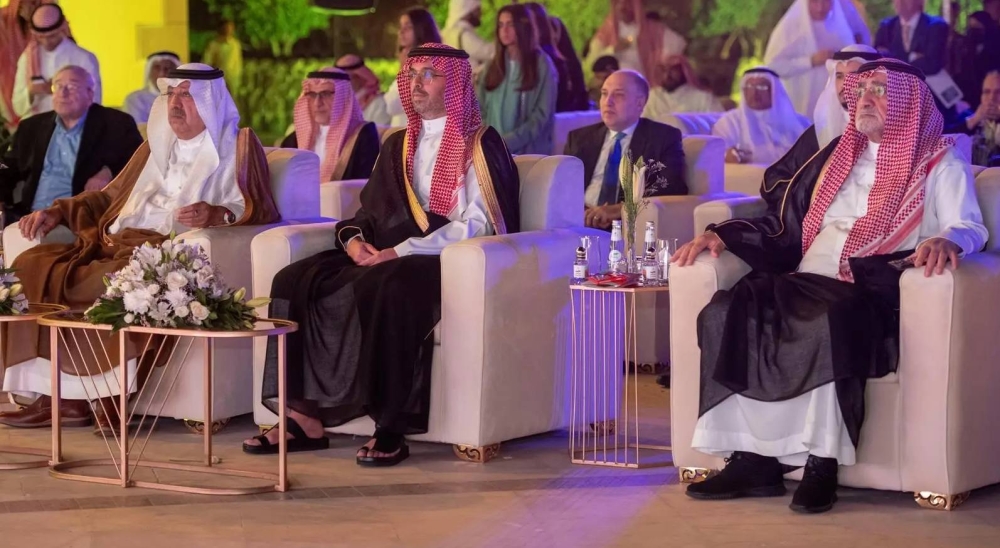 برعاية أمير مكة ونيابة عنه.. محافظ جدة يفتتح معرض «الجمل عبر العصور»