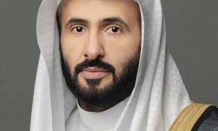 وزير العدل يهنئ القيادة بمناسبة الإعلان عن استضافة المملكة كأس العالم 2034