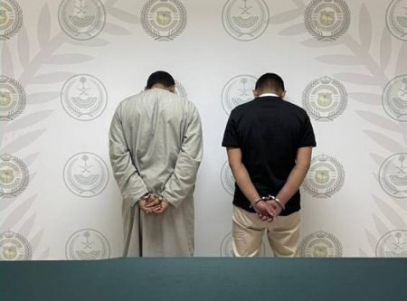 الجوف: القبض على شخصين لترويجهما أقراصاً خاضعة لتنظيم التداول الطبي