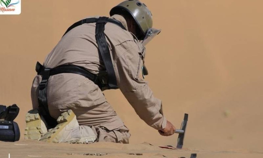 «مسام» يطهر 450 ألف متر مربع من الألغام الحوثية في شبوة