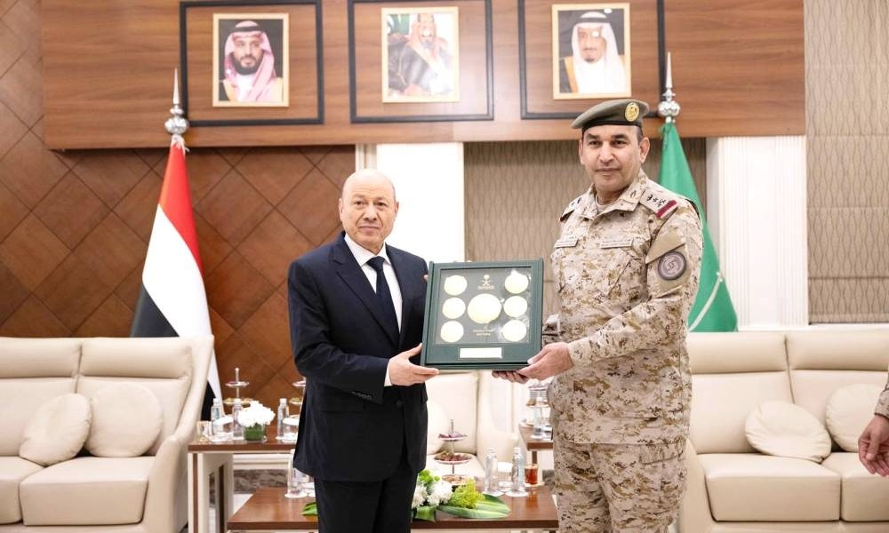 «العليمي»: السعودية حريصة على تخفيف معاناة الشعب اليمني