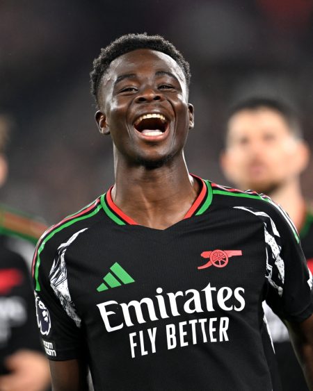 أرسنال يرتقي لوصافة الدوري الإنجليزي بعد خماسية في شباك ويستهام يونايتد