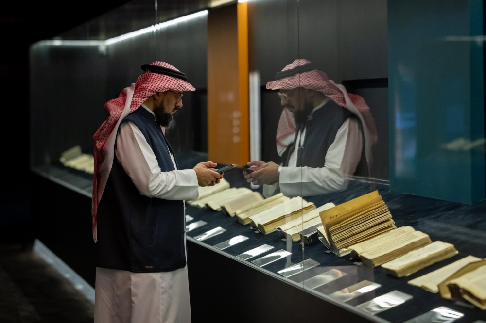 معرض المخطوطات السعودي.. مركز تراثي لإرث عمره 1200 عام