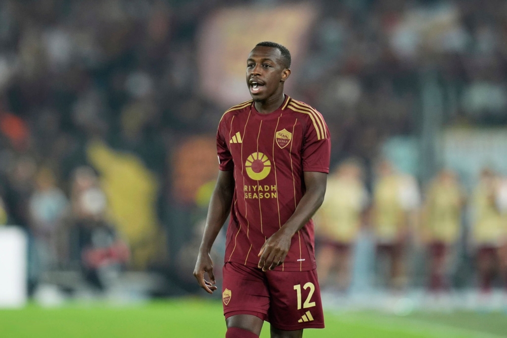 تقارير.. روما يبدأ تسويق سعود عبدالحميد في الشتوية