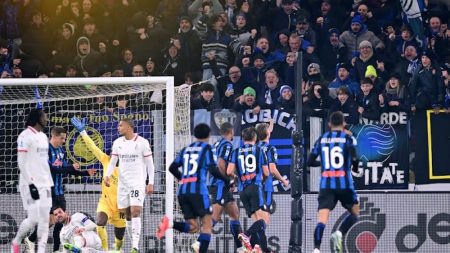 أتالانتا يهزم ميلان في الدقائق الأخيرة ويرتقى لصدارة الدوري الإيطالي مؤقتا