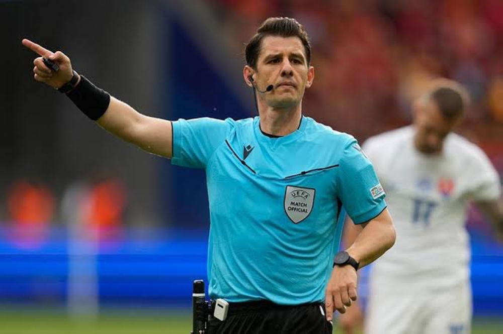 رئيس لجنة الحكام: لن نتعامل مع حكم لقاء الشباب والهلال مرة أخرى ـ عاجل