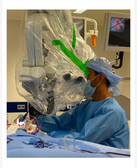 عملية زراعة قوقعة تُعيد السمع والنطق لطفلتين ببريدة