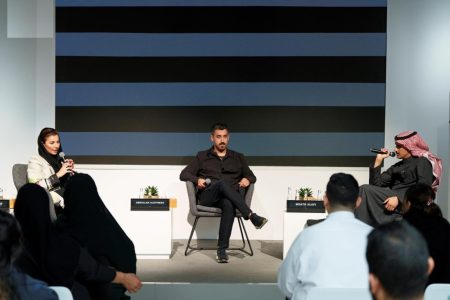 جلسة حوارية: “نور الرياض” حوّل العاصمة إلى مركز عالمي للفنون