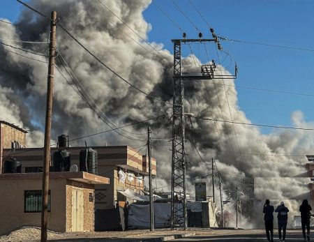 المملكة تطالب بوقف إطلاق النار في غزة ودعم الأونروا