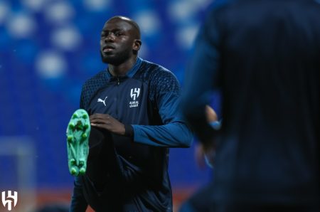 حساب دوري روشن يوجه رسالة للثنائي كوليبالي وكيسيه