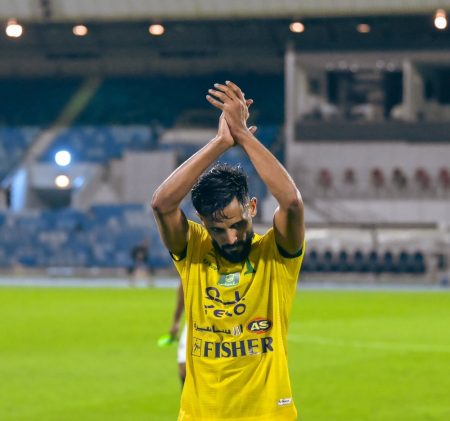 الخليج يعلن موقف لاعبه قبل استئناف المنافسات