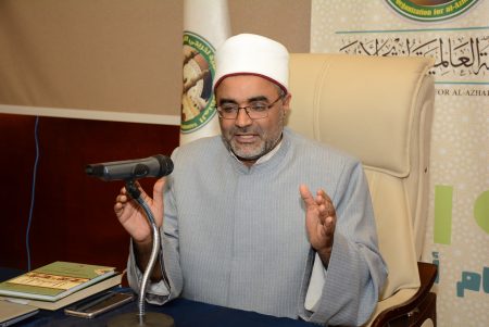 ما صحة حديث الشؤم في المرأة والدار والفرس؟.. أيمن الحجار يجيب