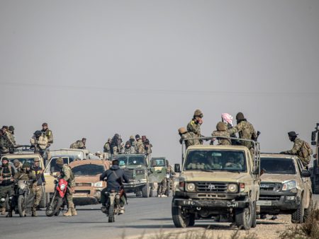 المعارضة على تخوم حمص وتتقدم في درعا والسويداء