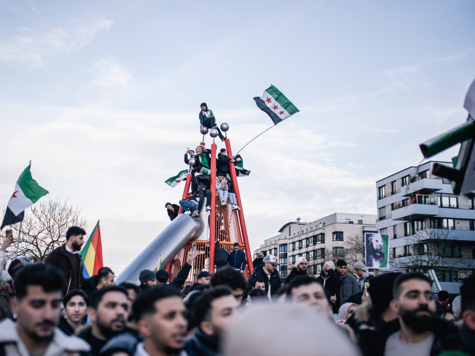 جلسة طارئة بمجلس الأمن عن سوريا وترحيب دولي بنهاية “دكتاتورية الأسد”