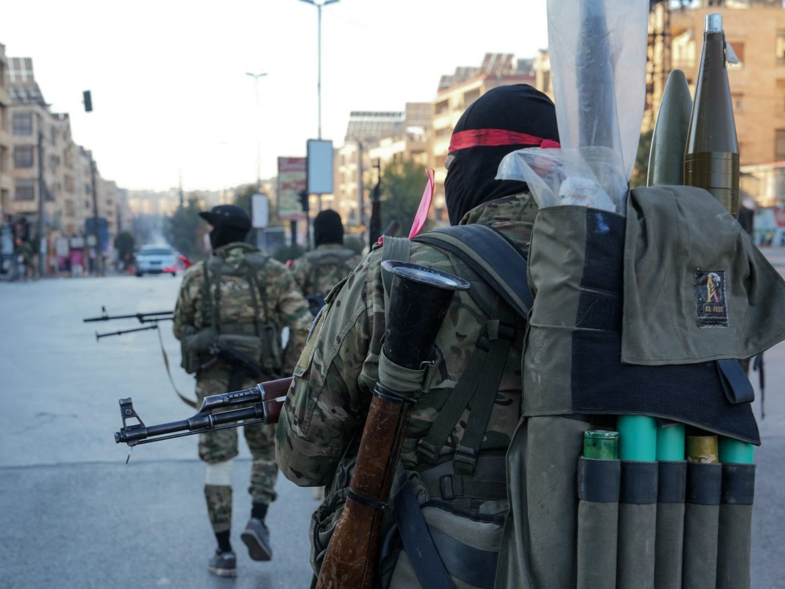 سوريا ما بعد الأسد.. بشار في موسكو ودول تعلق على سقوط النظام