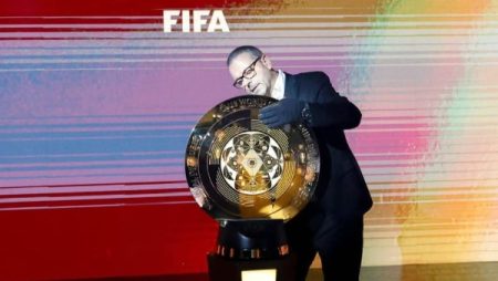 شاهد| أول ظهور لكأس العالم للأندية 2025 بشكله الجديد