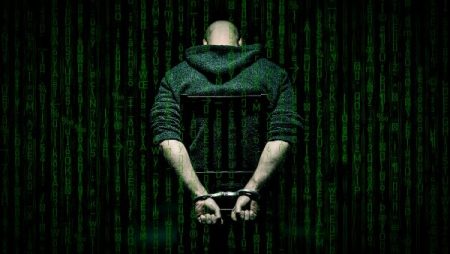 القبض على هاكر روسي مطلوب أمريكيًا لقيامه بجرائم إلكترونية خطيرة