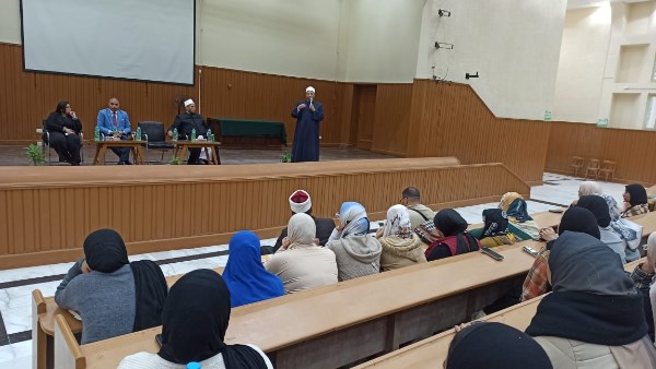 “البحوث الإسلامية” يناقش مخاطر الإلحاد المعاصر وسبل الوقاية منه