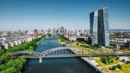 أكبر اقتصاد في أوروبا يواجه رياحا معاكسة كبرى للتعافي