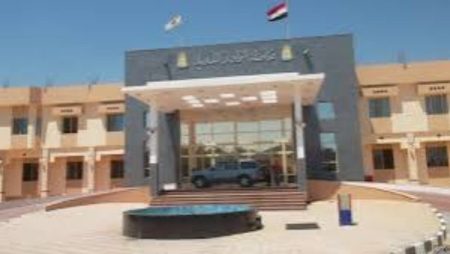 أخبار الوادي الجديد| وزير الري يبحث موقف وضوابط استخدام المياه الجوفية.. والجامعة تسلم دراجات هوائية للطلاب الفائزين بمسابقة صحتنا من صحة كوكبنا