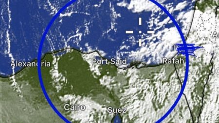 حالة الطقس.. استمرار الأمطار على شرق البلاد والصقيع ليلا بهذه المحافظات