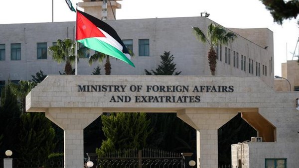 الأردن يدعو مواطنيه في سوريا إلى المغادرة في أقرب وقت ممكن