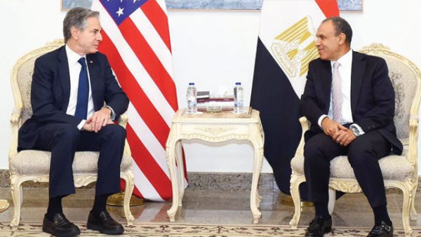 عبدالعاطي لـ بلينكن: مصر ترفض استيلاء إسرائيل على المنطقة العازلة بالجولان المحتل