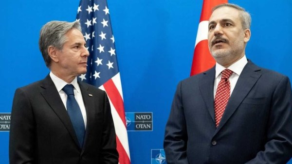 تفاصيل مباحثات وزير الخارجية التركي ونظيره الأمريكي بشأن سوريا