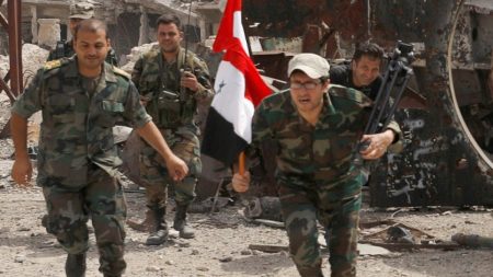 مغردون: “إعادة الانتشار والتموضع = الاحتفاظ بحق الرد” لدى النظام السوري