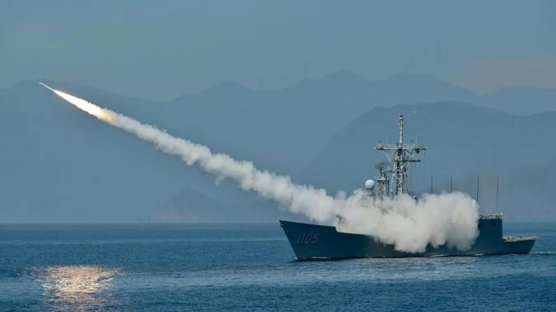 جيش الاحتلال الإسرائيلي: اعترضنا صاروخًا أطلق من اليمن