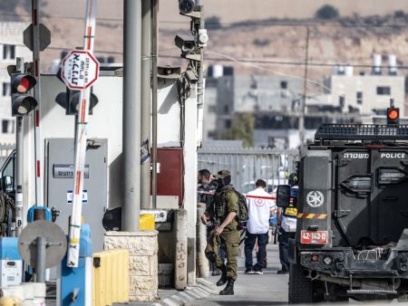 شهيد شمال القدس واعتقالات في الضفة واعتداءات مستوطنين