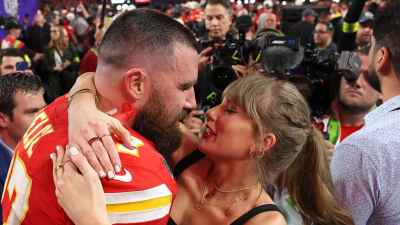 كيف مستوحاة من أفلام عطلات 2024 من تايلور سويفت ورومانسية ترافيس كيلسي 662