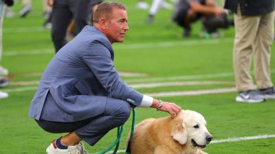 توفي كلب كيرك هيربستريت المحبوب بن أحد لاعبي ESPN بسبب السرطان 733