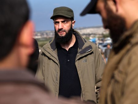 الجولاني لنيويورك تايمز: منفتحون على الحل السياسي بسوريا لكن الوقت الآن غير مناسب