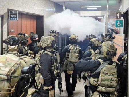 ساعات حرجة.. ماذا حدث في برلمان كوريا الجنوبية؟