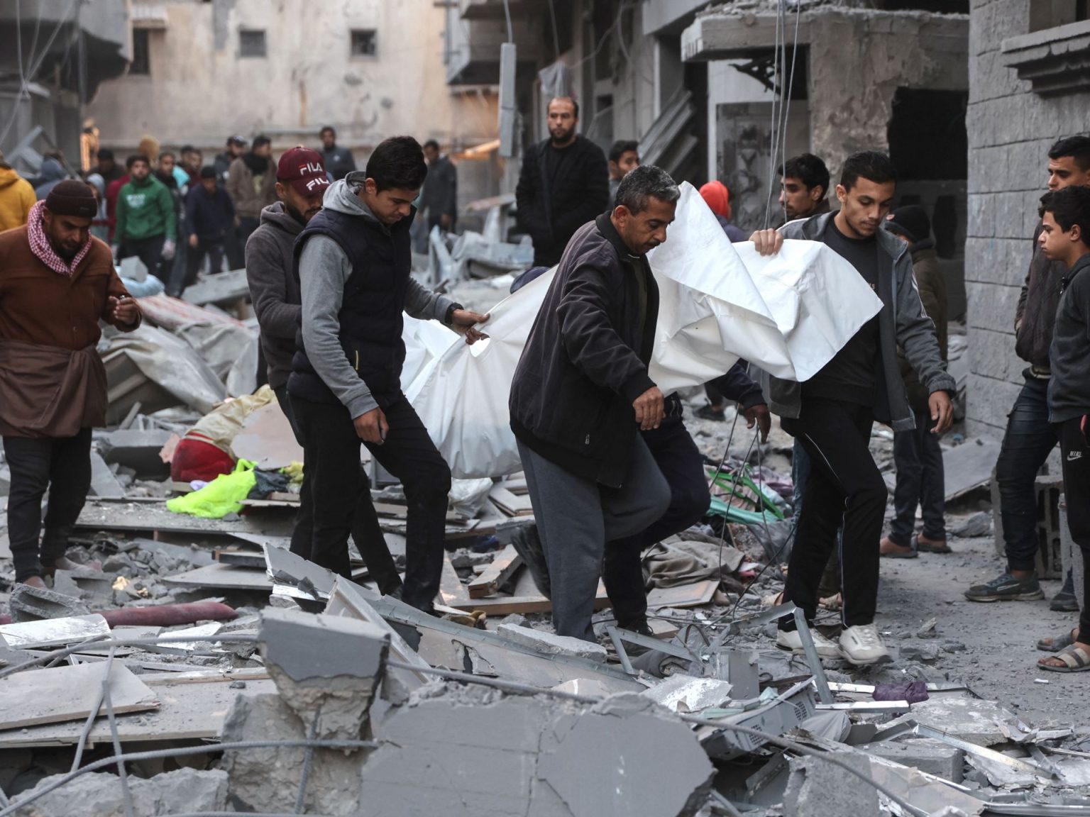 36 شهيدا بغزة والمقاومة تستهدف الاحتلال في جباليا ورفح