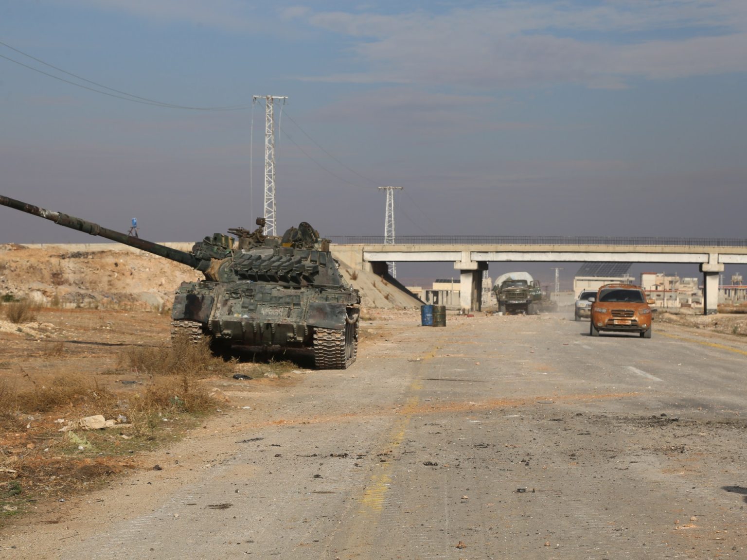 رويترز: إيران ترسل دعما عسكريا ومستشارين لسوريا وحزب الله يبعث قوات لحمص