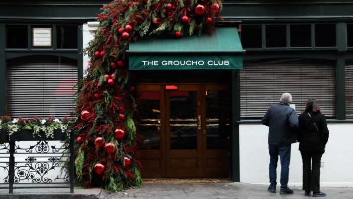 القبض على رجل للاشتباه في ارتكابه جريمة اغتصاب في نادي جروتشو بلندن