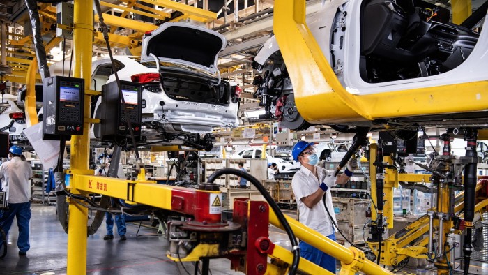 جنرال موتورز تشطب أكثر من 5 مليارات دولار من قيمة الشركات الصينية